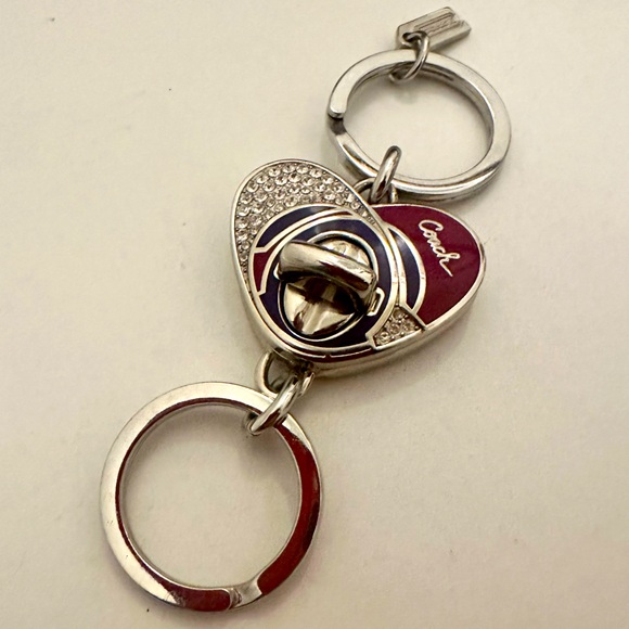 COACH Swarovski Crystal Enamel Heart Turnlock Valet Key Ring Bag Charm - Picture 1 of 11